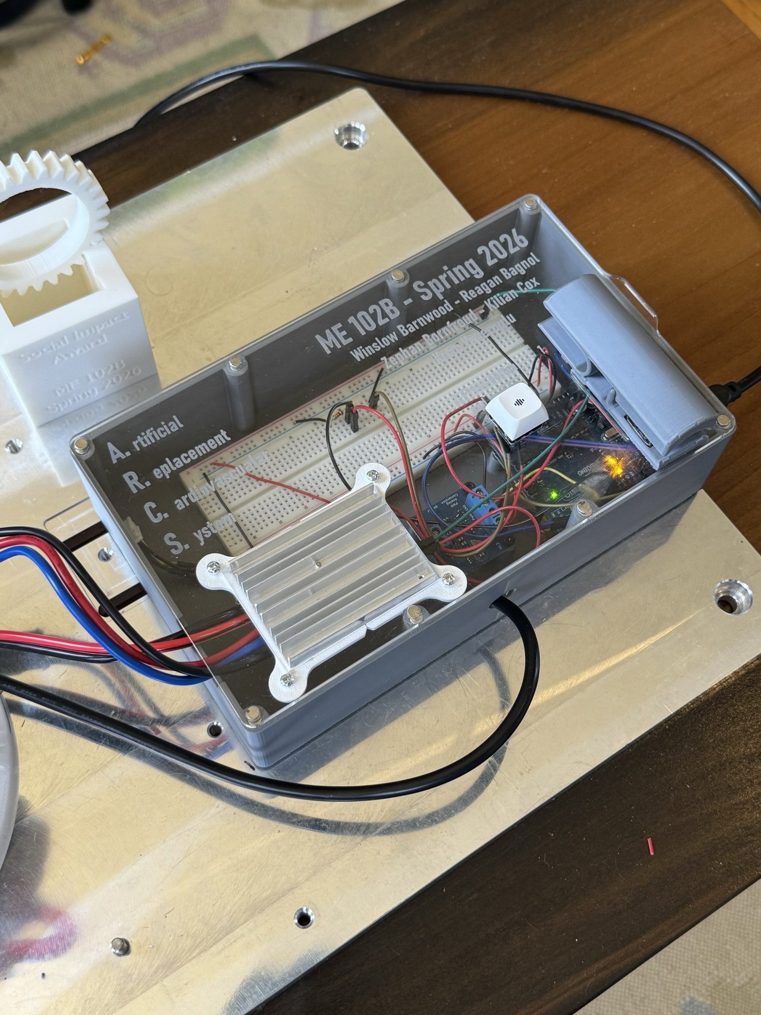 Electronics enclosure holding the Arduino, breadboard, motor driver and heat sink